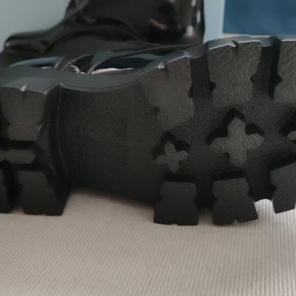 Prada boots - Picture 7 of 11